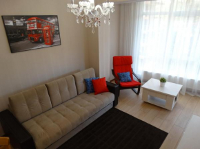 Apartment Red Apple